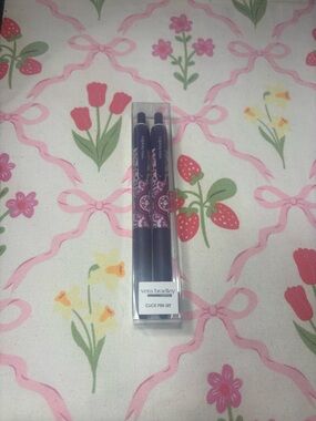 2 New Vera Bradley Lavender Medallion Pattern Click Pen Duo